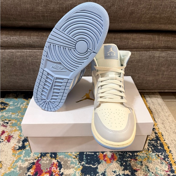 Size 9 - Women’s Air Jordan 1 Mid “Psychic Blue Sail Coconut Milk” - Picture 4 of 5